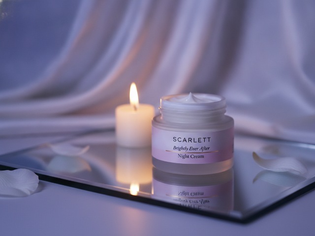 (90)NA18200107912(91)231130 Scarlett Brightly Ever After Cream Night