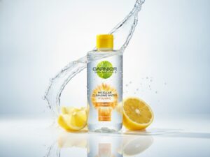 (90)NA18211206623(91)240923 Garnier Skin Naturals Micellar Cleansing Water Vitamin C