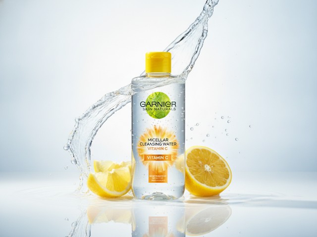 (90)NA18211206623(91)240923 Garnier Skin Naturals Micellar Cleansing Water Vitamin C