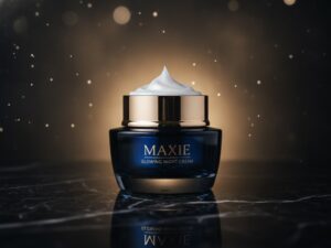 (90)NA18230106213 Maxie Glowing Night Cream
