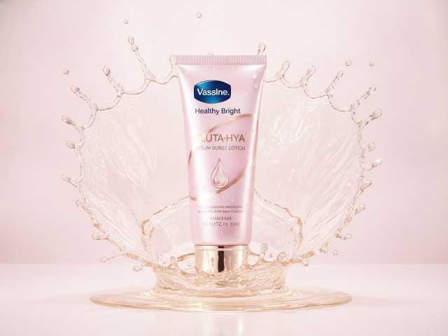 (90)NA49210100084 Healthy Bright Gluta-Hya Serum Burst Lotion VASELINE