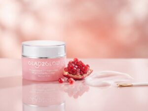 BPOM (90)NA11230100186 Pomegranate 5% Niacinamide Brightening Moisturizer GLAD2GLOW