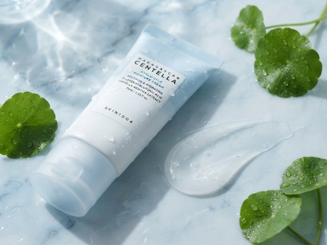 BPOM (90)NA26220100129(91)250328 SKIN1004 Madagascar Centella Hyalu-Cica Moisture Cream